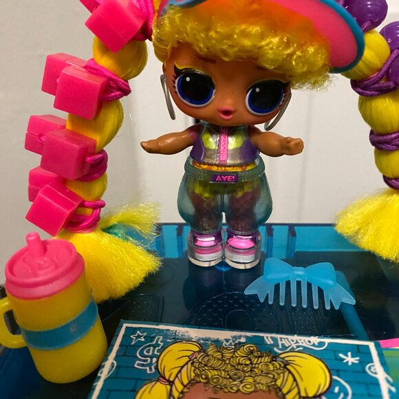 L.O.L - Picture 12 of 16